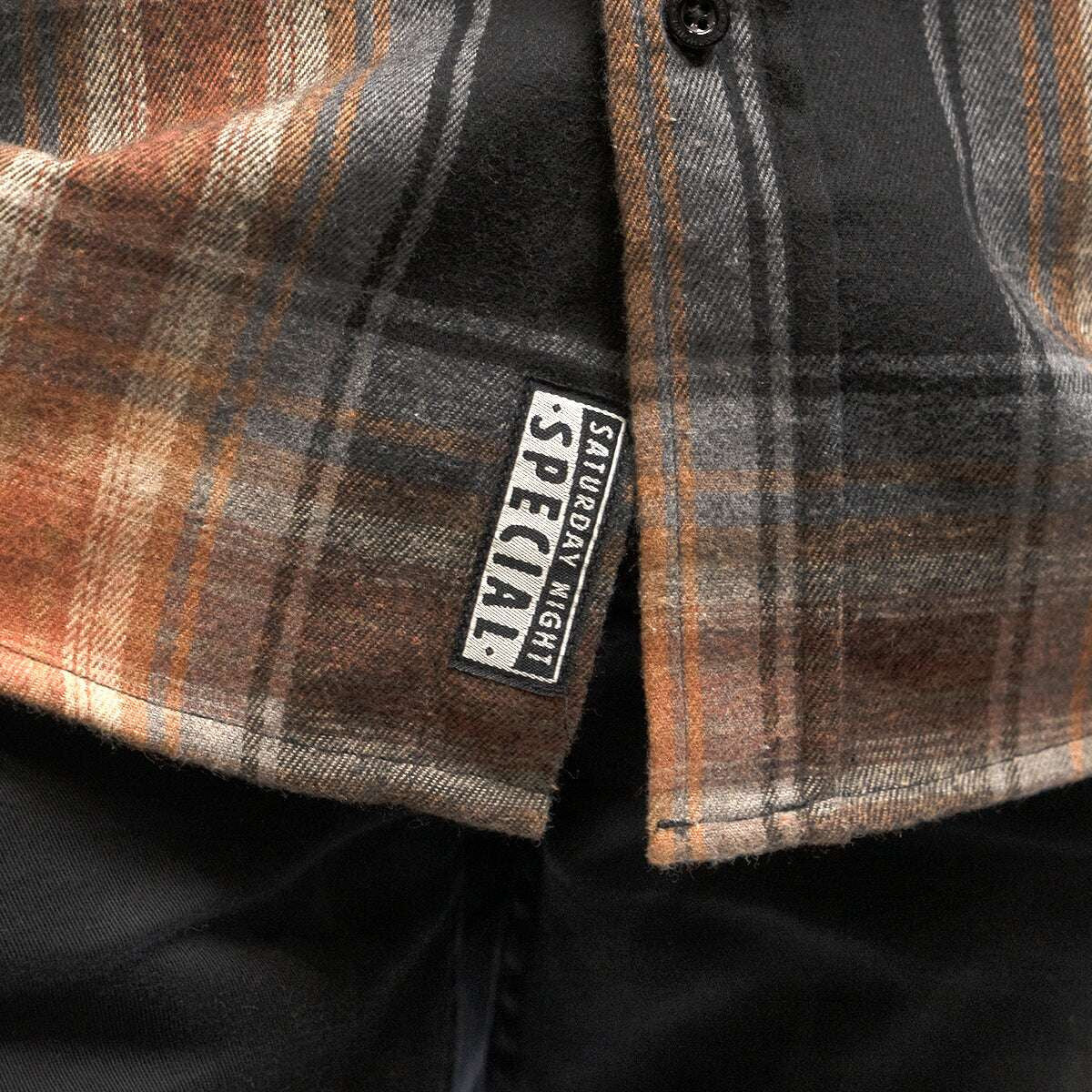 Fasthouse-Saturday-Night-Special-Flannel-Shirt-Beige-dusk-detail